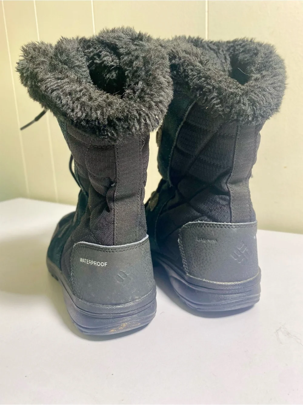 Columbia Ice Maiden II Women Waterproof Winter Boots Size 9 Black Leather Laceup